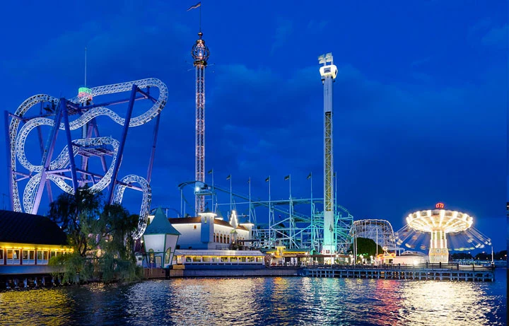 Séjour en Suède : 3 parcs d'attractions à découvrir